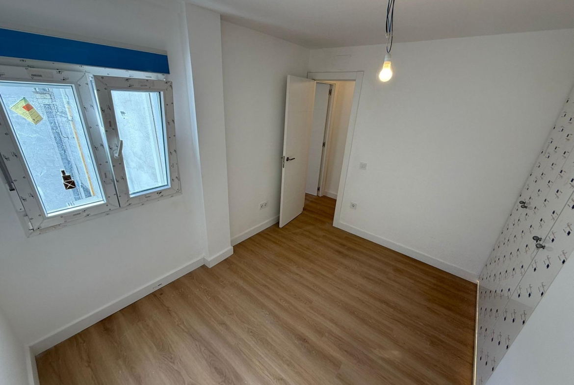 Piso en venta 74 m² 2 hab.