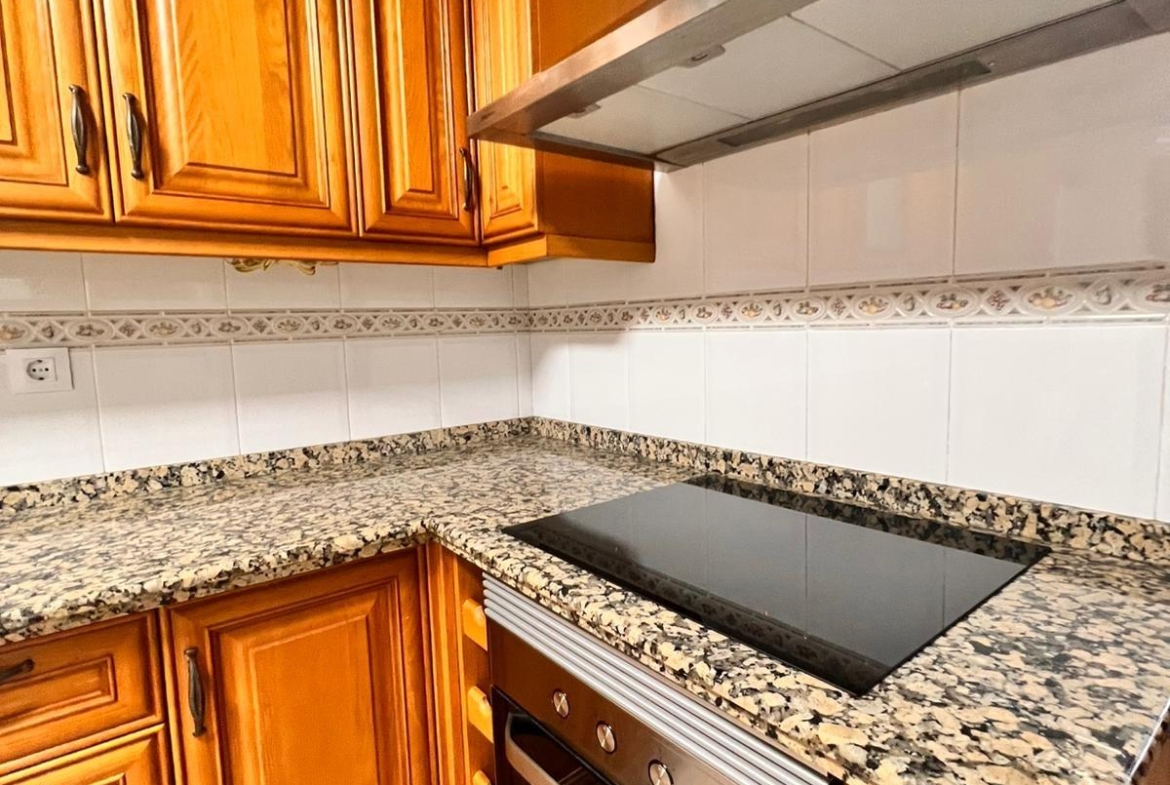 ¡ESTUPENDO PISO EN ALQUILER EN NUEVO PARQUE!
