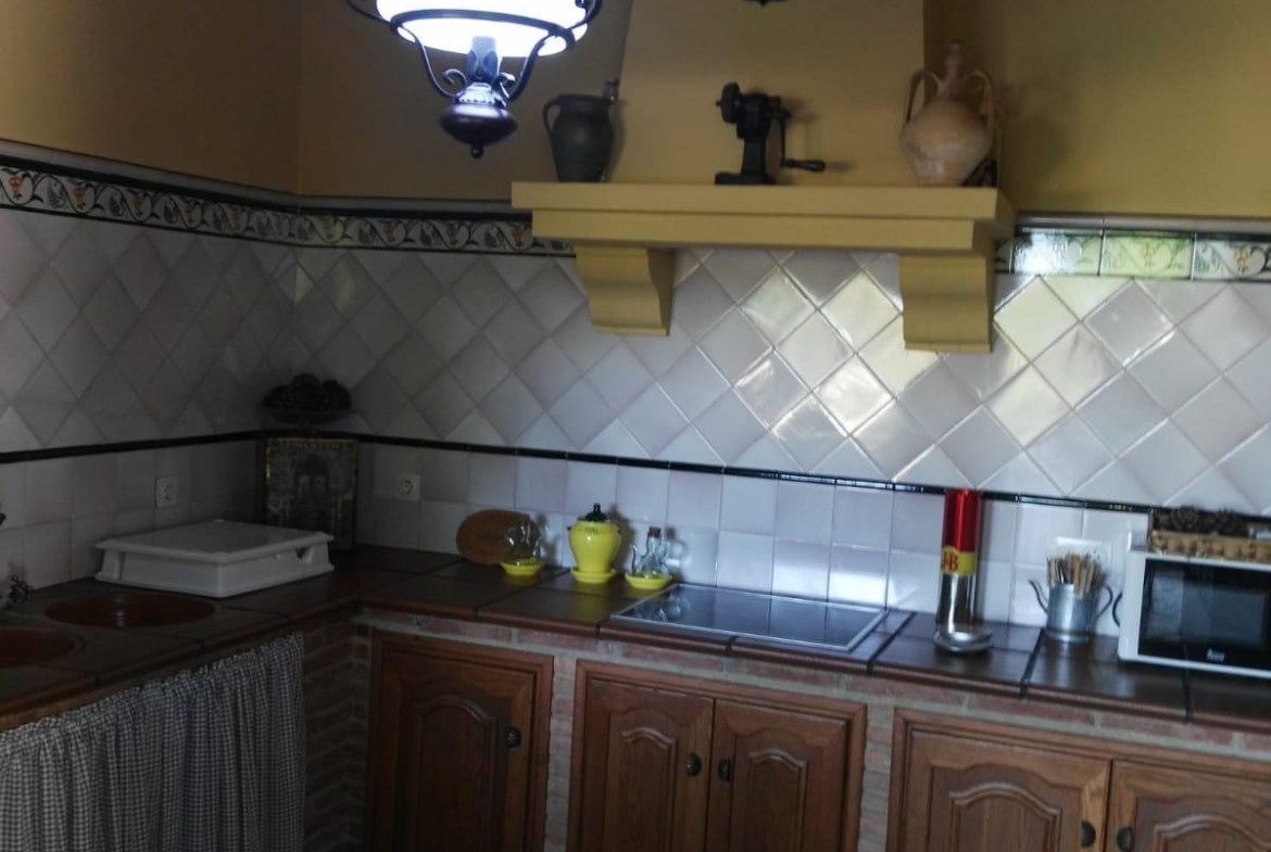 ¡CHALET EN VENTA EN URBANIZACION PRADOLLANO!