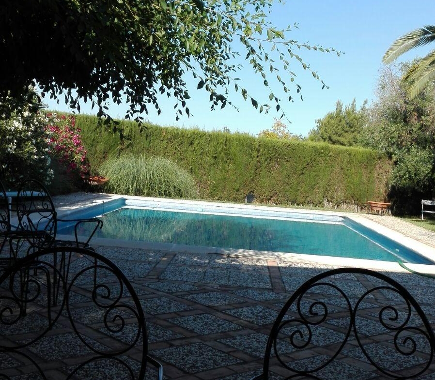 ¡CHALET EN VENTA EN URBANIZACION PRADOLLANO!