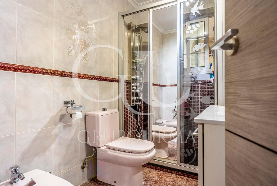 Piso en venta 93 m² 3 hab.