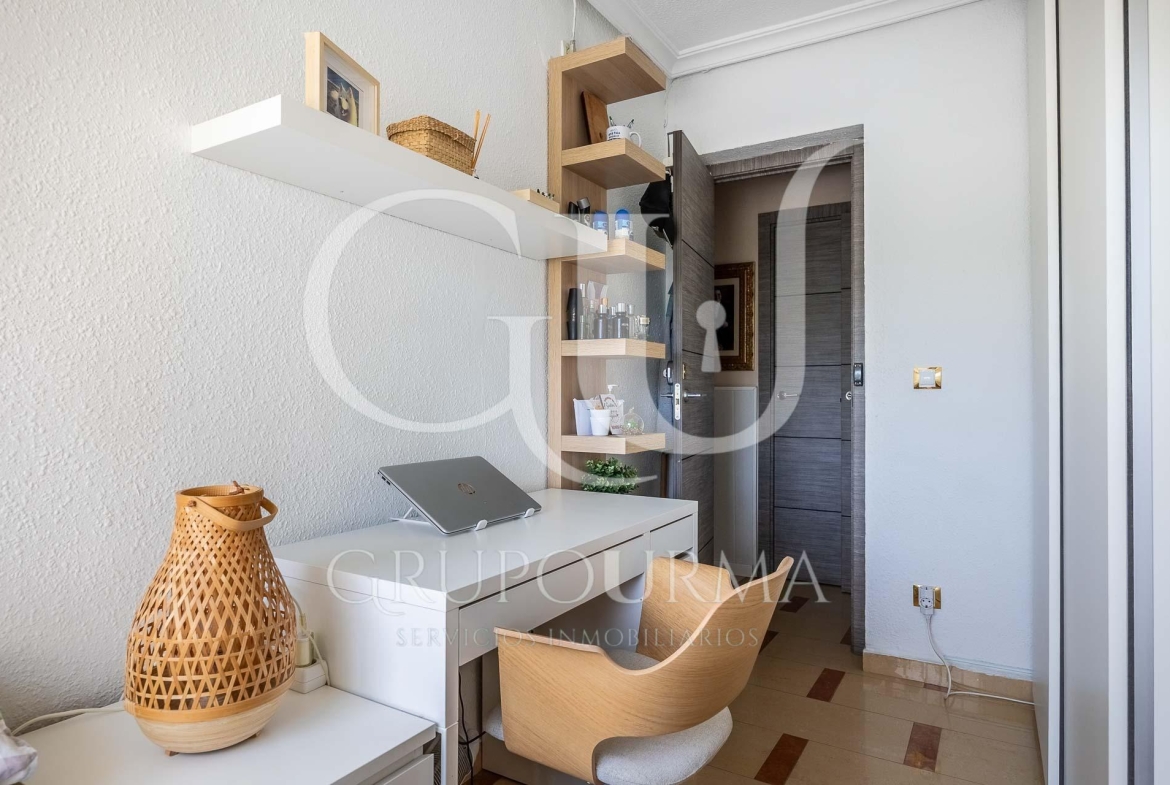 Piso en venta 93 m² 3 hab.
