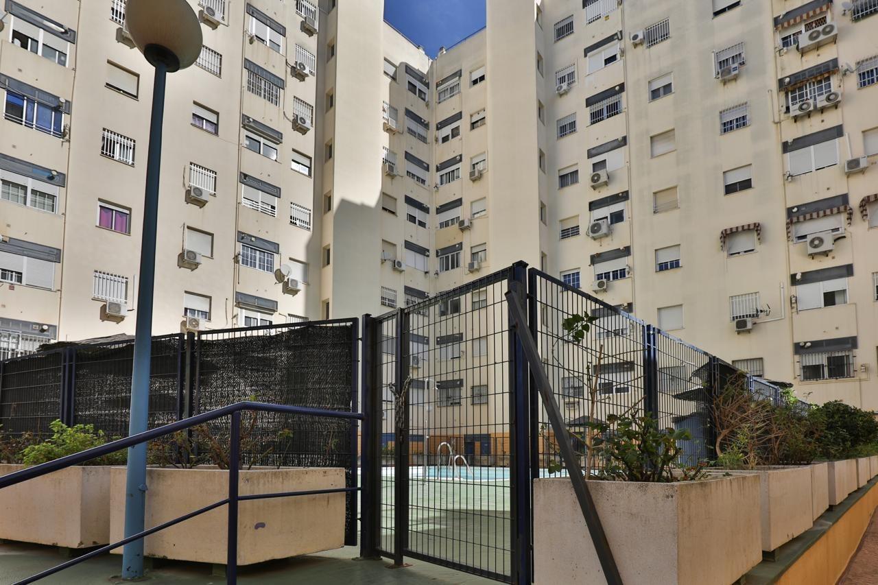 ¡FANTASTICO PISO EN URBANIZACIÓN PARQUEFLORES!