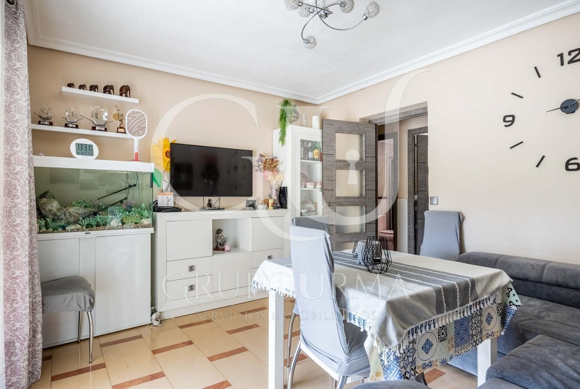 Piso en venta 93 m² 3 hab.