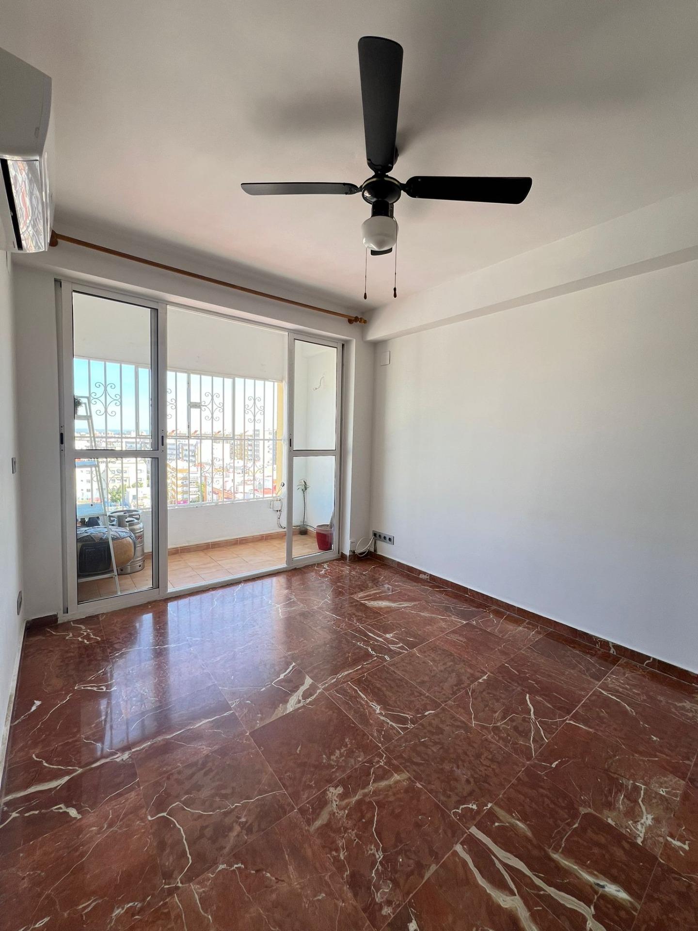 ¡¡MARAVILLOSO PISO EN ZONA ARROYO-SANTA JUSTA!!