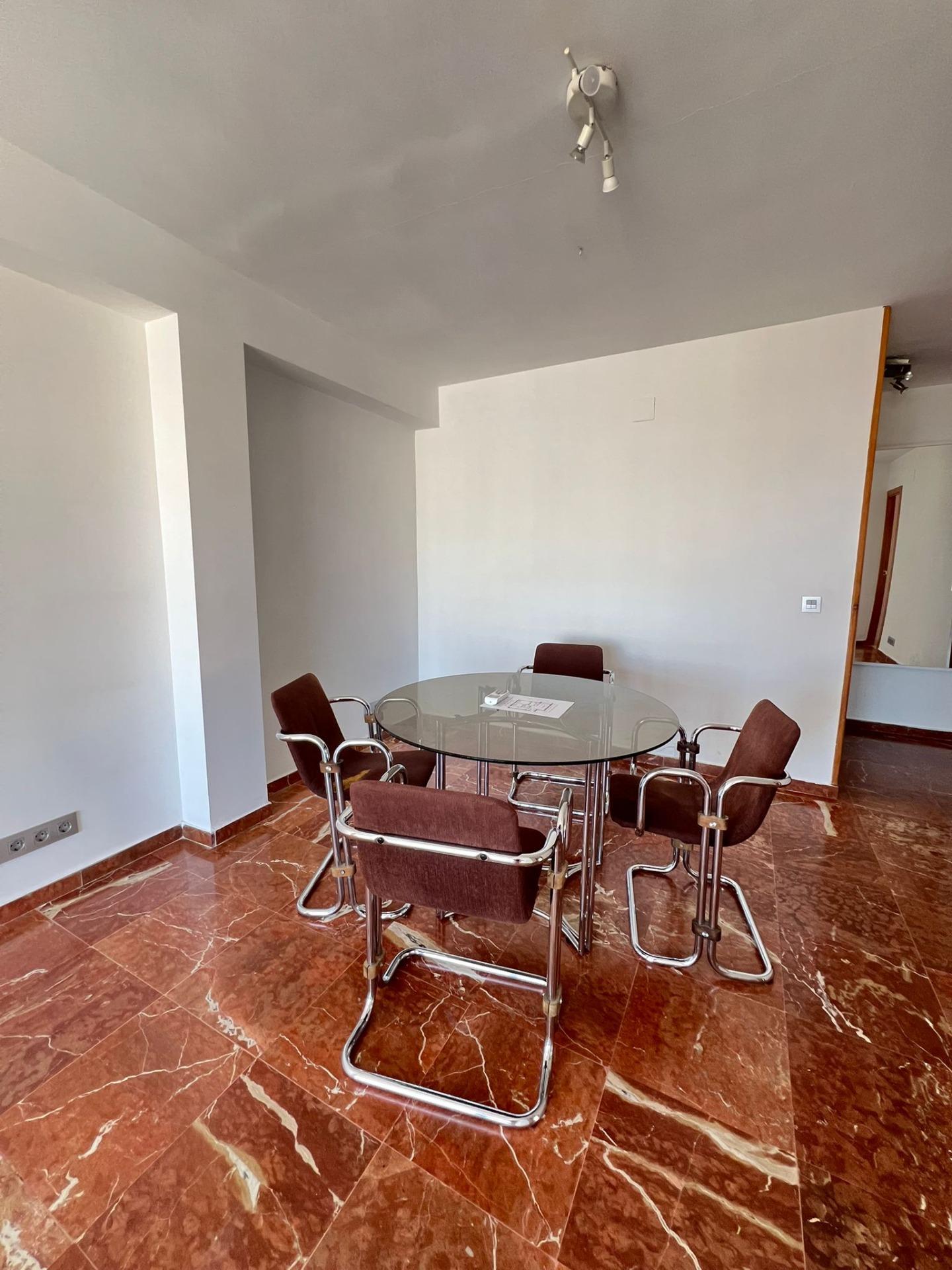 ¡¡MARAVILLOSO PISO EN ZONA ARROYO-SANTA JUSTA!!