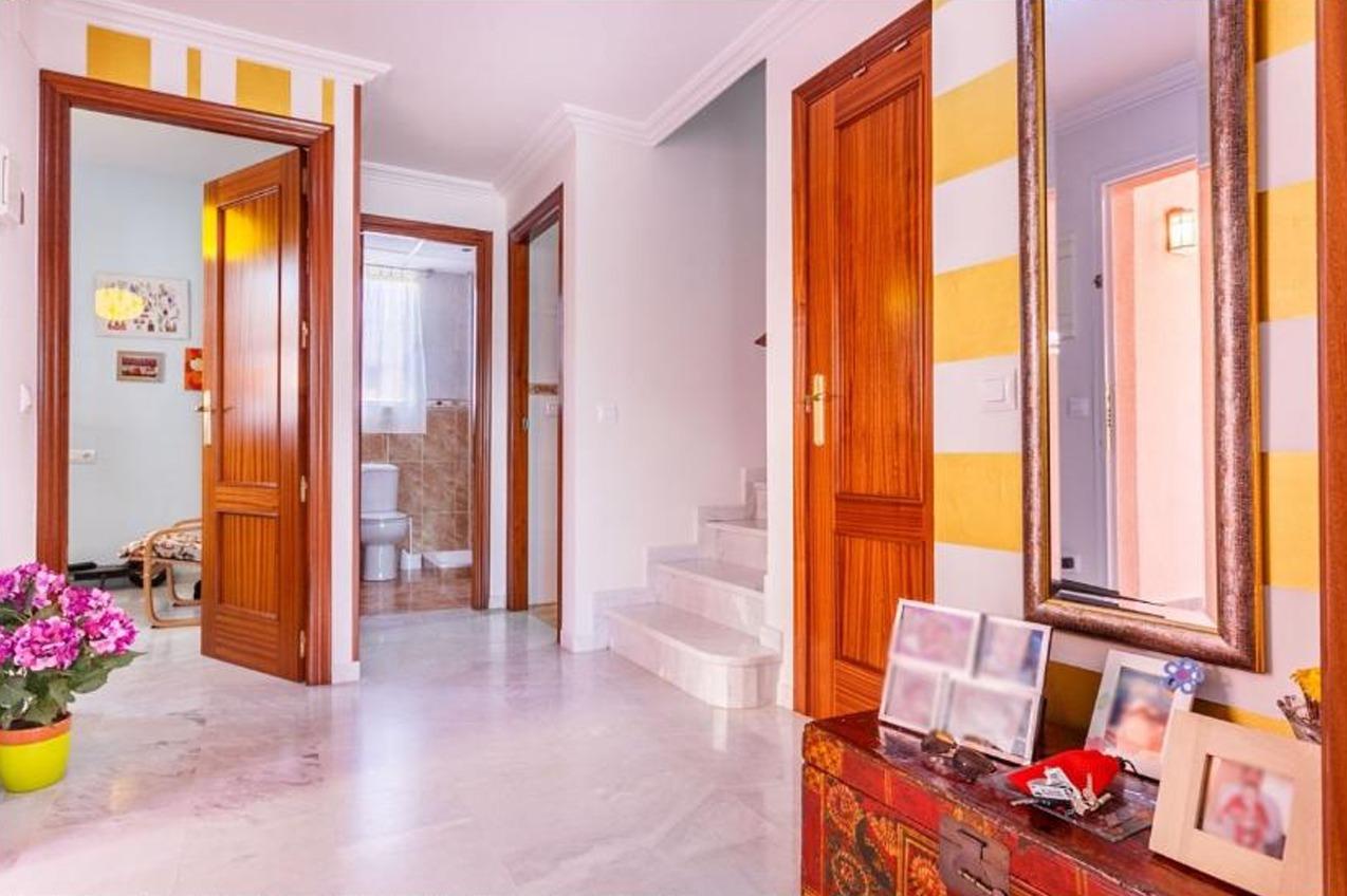 ¡¡ESTUPENDO CHALET PAREADO EN ESPARTINAS!!