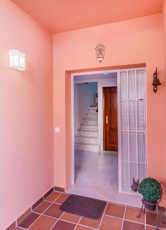 ¡¡ESTUPENDO CHALET PAREADO EN ESPARTINAS!!