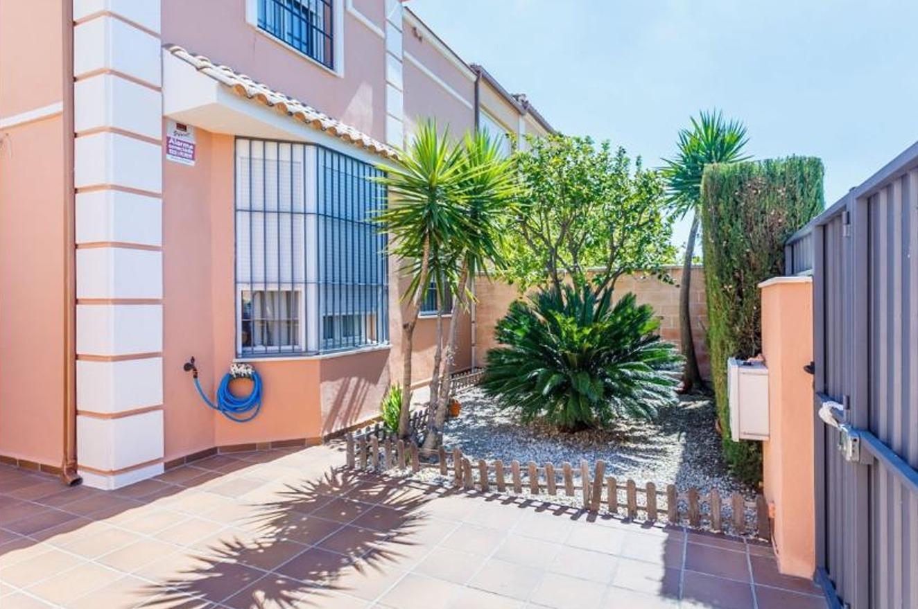 ¡¡ESTUPENDO CHALET PAREADO EN ESPARTINAS!!