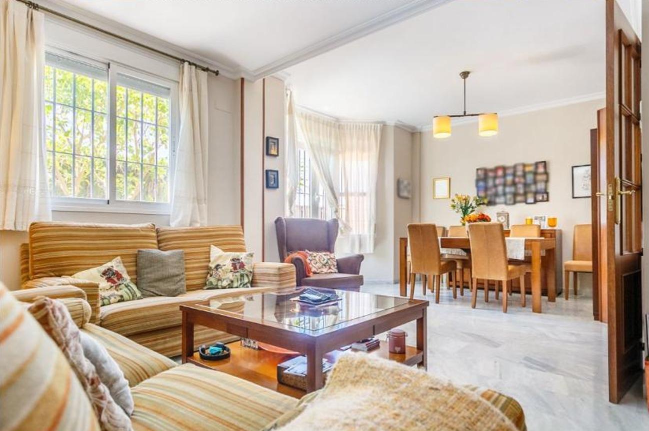 ¡¡ESTUPENDO CHALET PAREADO EN ESPARTINAS!!