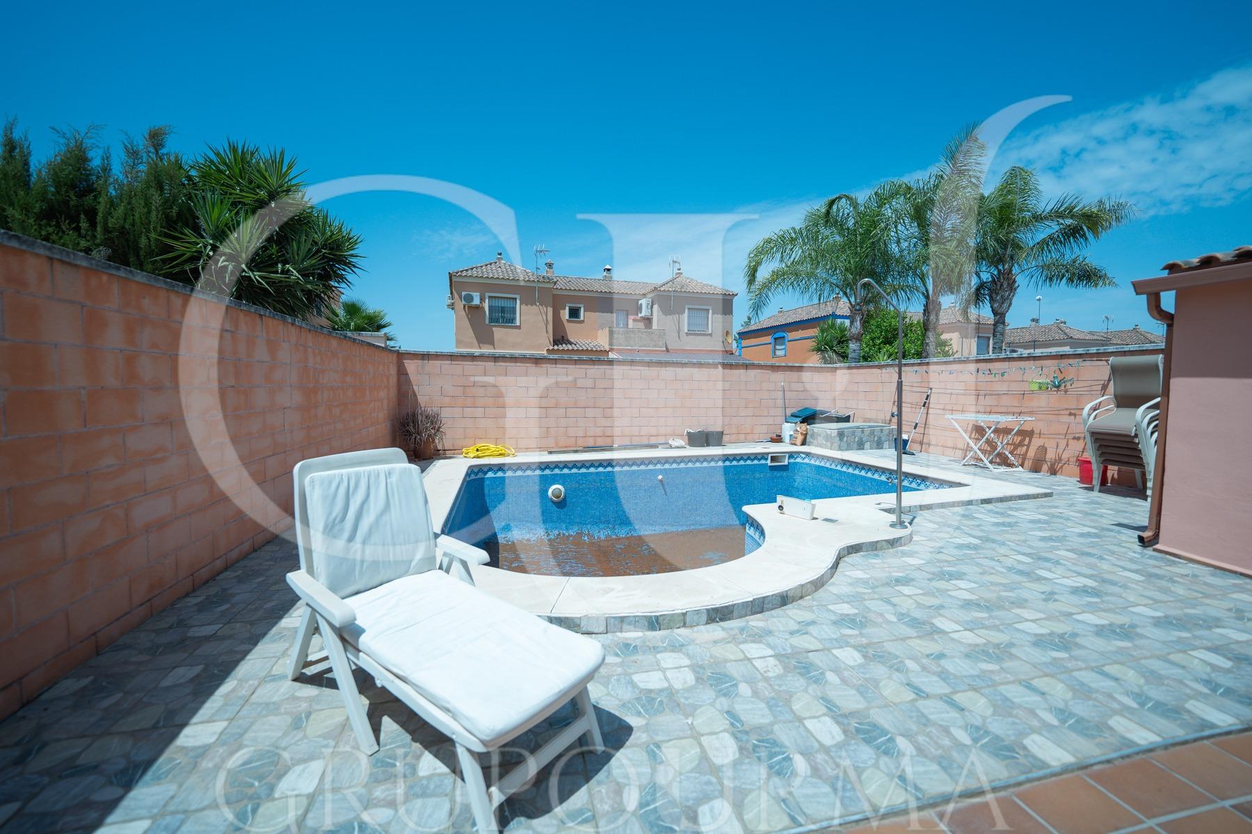 ¡¡ESTUPENDO CHALET PAREADO EN ESPARTINAS!!