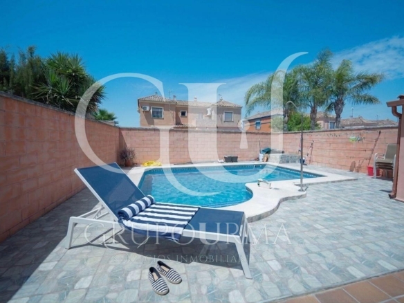 ¡¡ESTUPENDO CHALET PAREADO EN ESPARTINAS!!