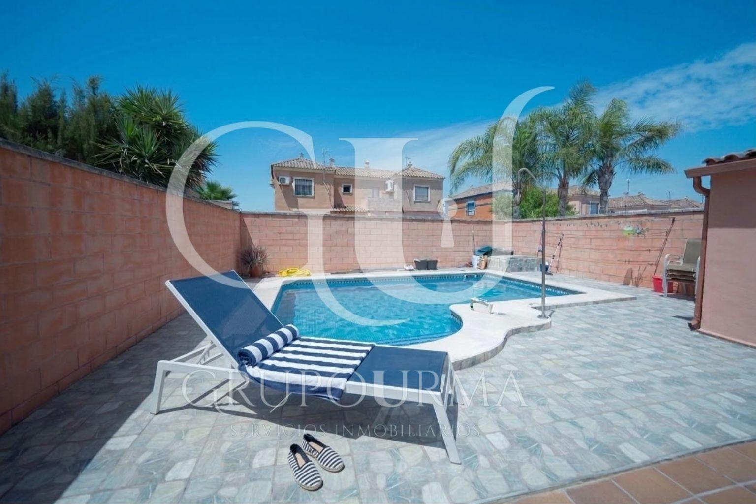 ¡¡ESTUPENDO CHALET PAREADO EN ESPARTINAS!!