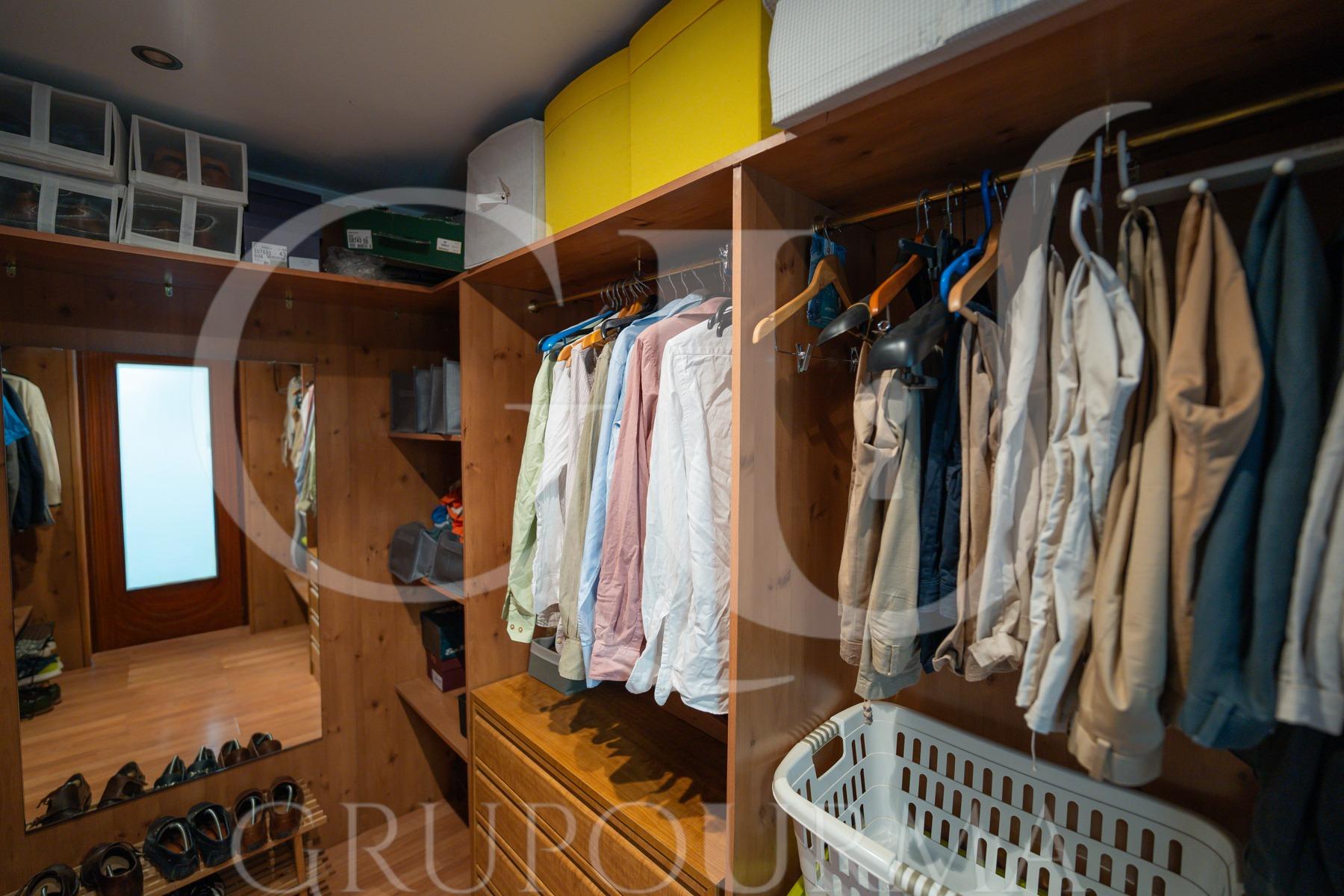 ¡¡ESTUPENDO CHALET PAREADO EN ESPARTINAS!!