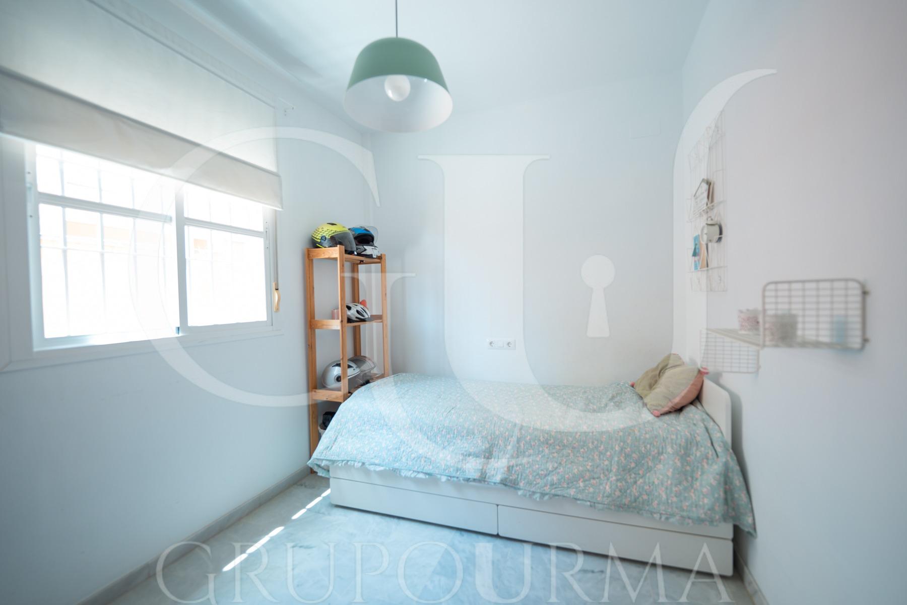 ¡¡ESTUPENDO CHALET PAREADO EN ESPARTINAS!!
