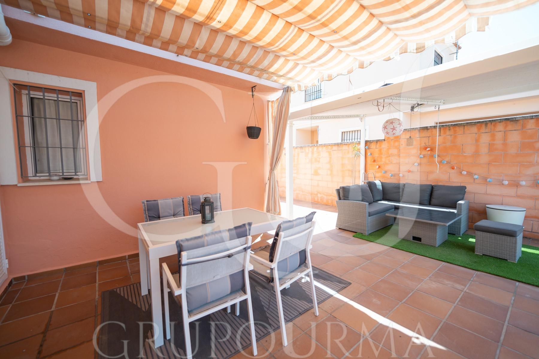 ¡¡ESTUPENDO CHALET PAREADO EN ESPARTINAS!!