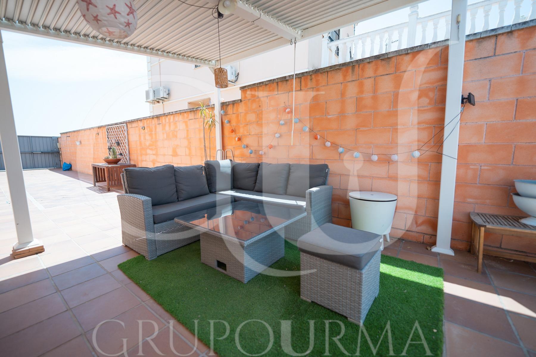 ¡¡ESTUPENDO CHALET PAREADO EN ESPARTINAS!!
