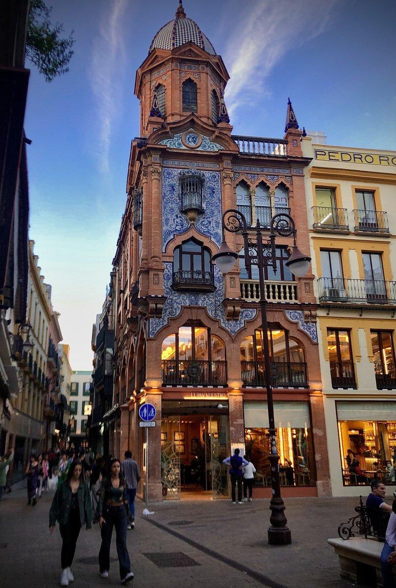 ¡IDEAL INVERSORES! ESTUDIO CON LICENCIA TURISTICA VIGENTE