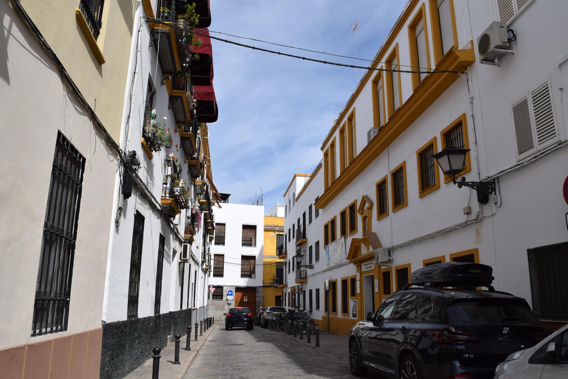 ¡ESTUPENDO PISO EN EL CENTRO DE SEVILLA!