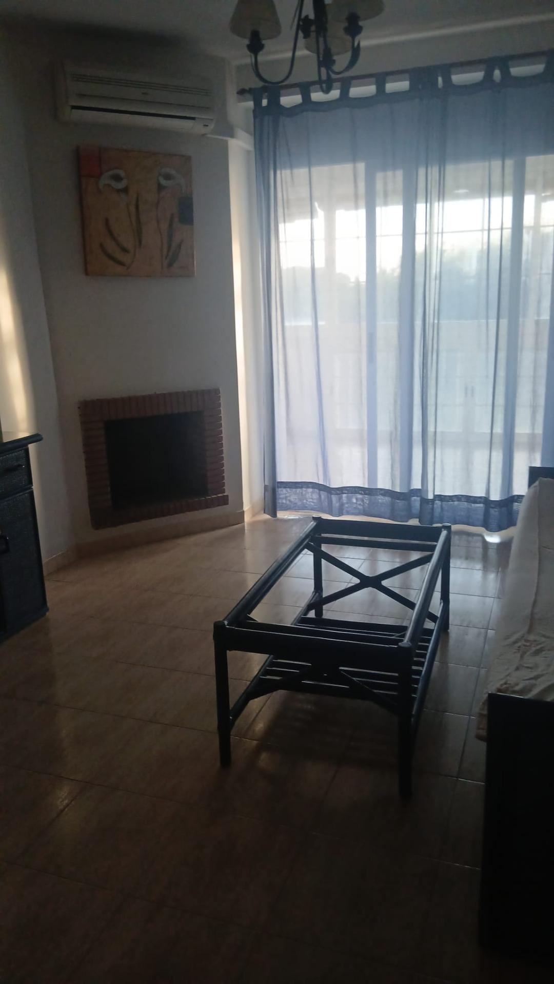 ¡ESTUPENDO PISO EN CALAHONDA!