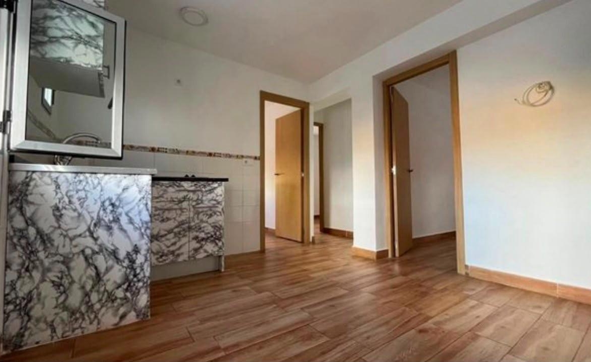 ¡ESTUPENDO PISO REFORMADO EN LOS PAJARITOS!