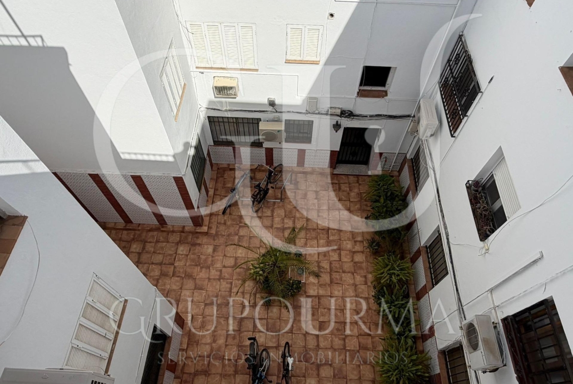 ¡ESTUPENDO PISO EN EL CENTRO DE SEVILLA!