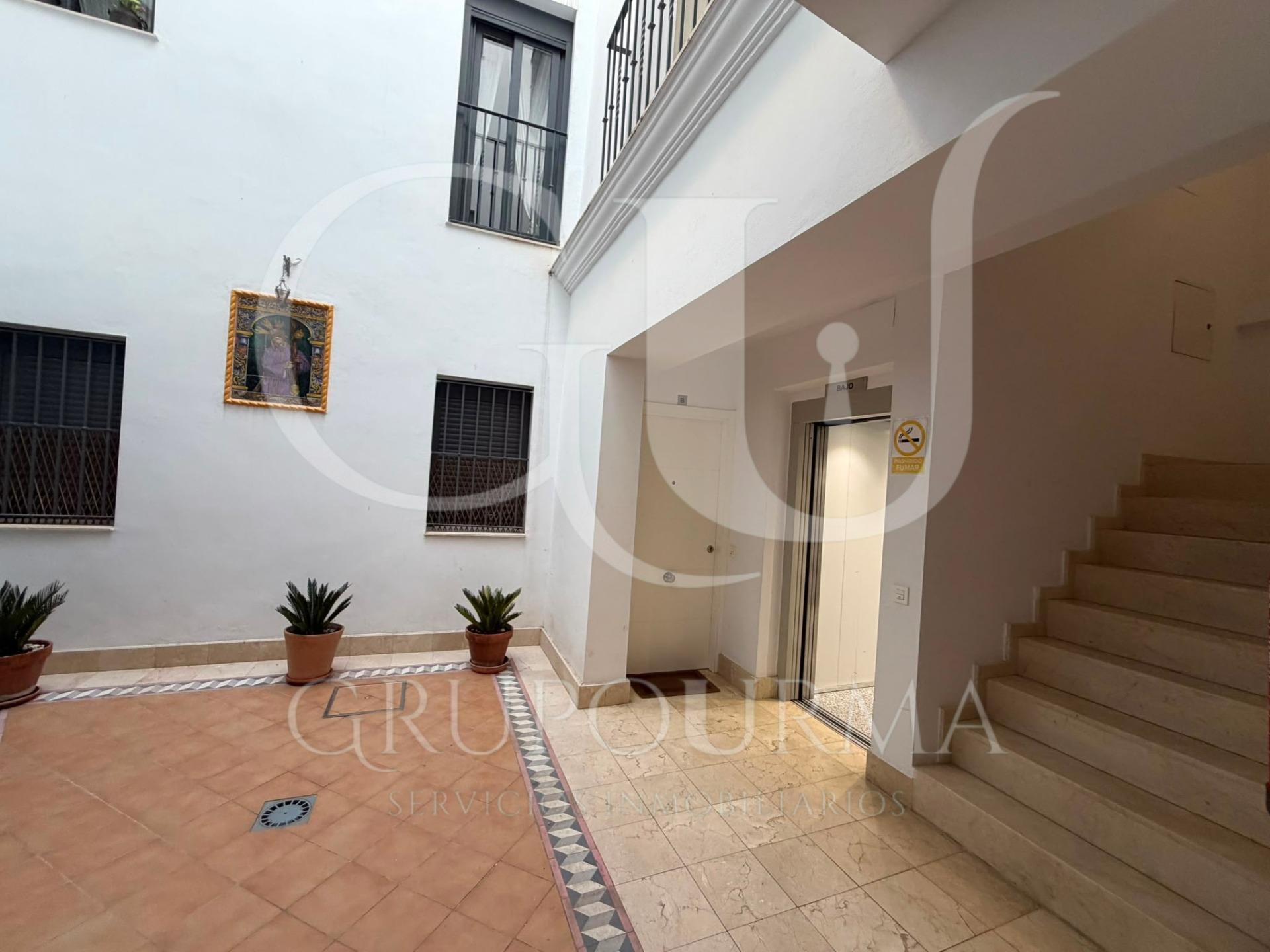 ¡ESTUPENDO ÁTICO EN EL CENTRO DE SEVILLA!