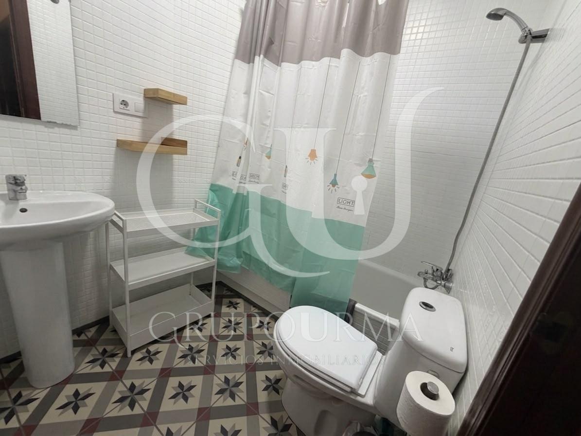 ¡ESTUPENDO PISO EN CÁDIZ!