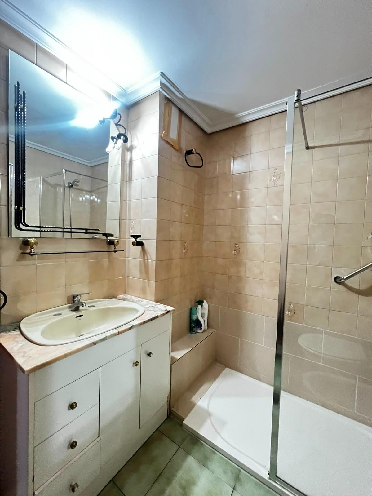 ¡¡FANTASTICO PISO EN ZONA ARROYO!!