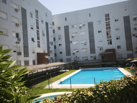 ¡¡ESTUPENDO PISO EN VENTA EN PALMETE!!