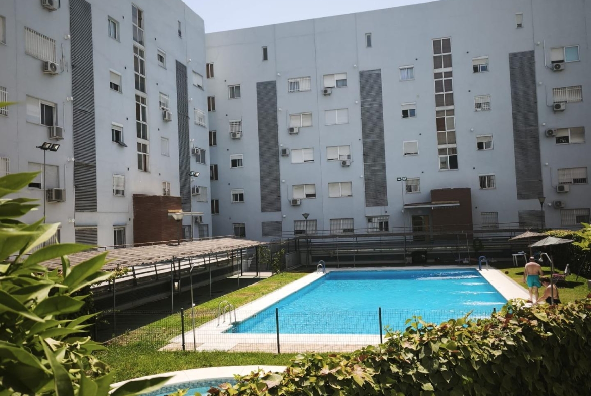 ¡¡ESTUPENDO PISO EN VENTA EN PALMETE!!