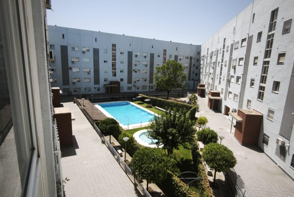 ¡¡ESTUPENDO PISO EN VENTA EN PALMETE!!