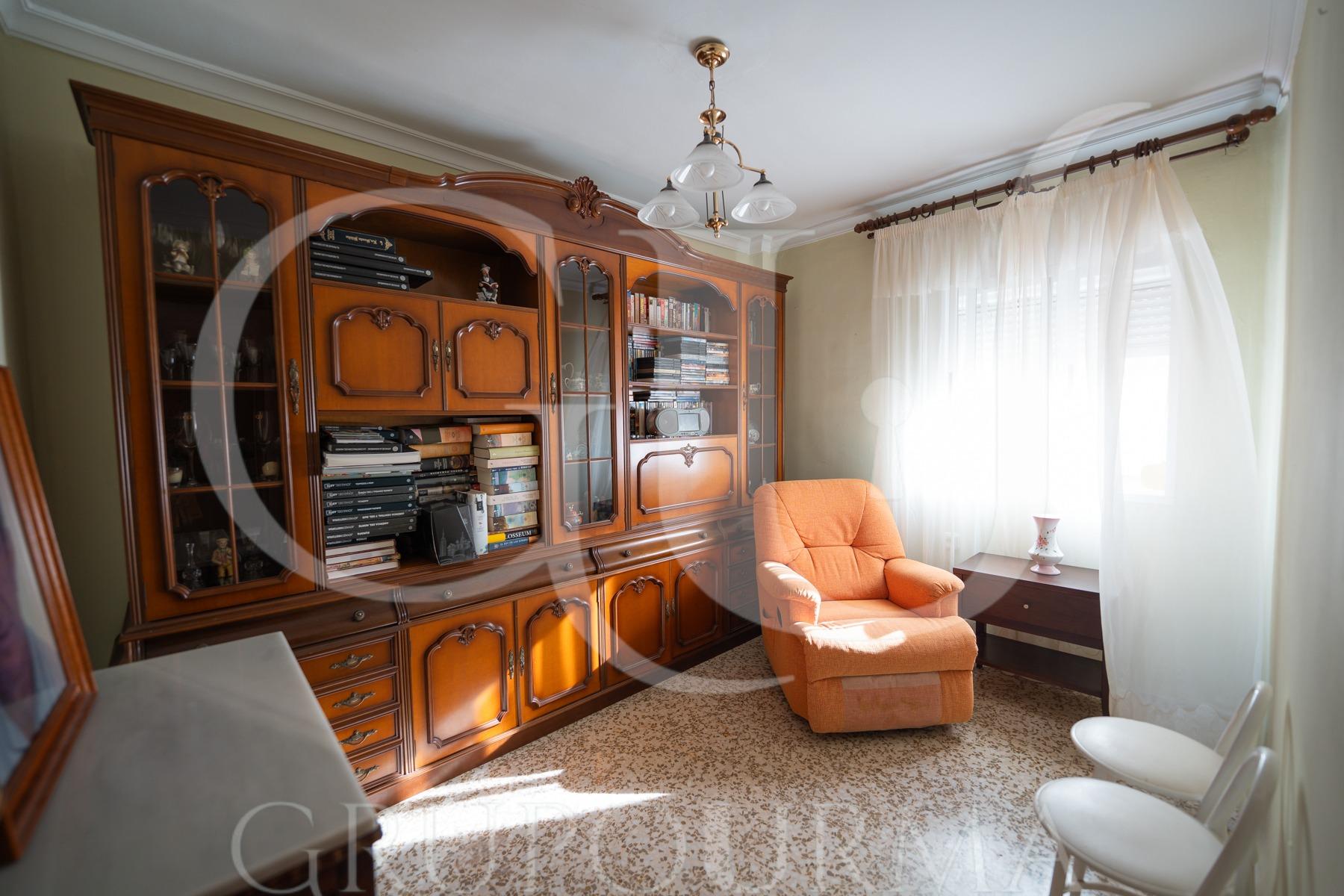 ¡¡MARAVILLOSO PISO EN VENTA EN CARRETERA DE CARMONA!!