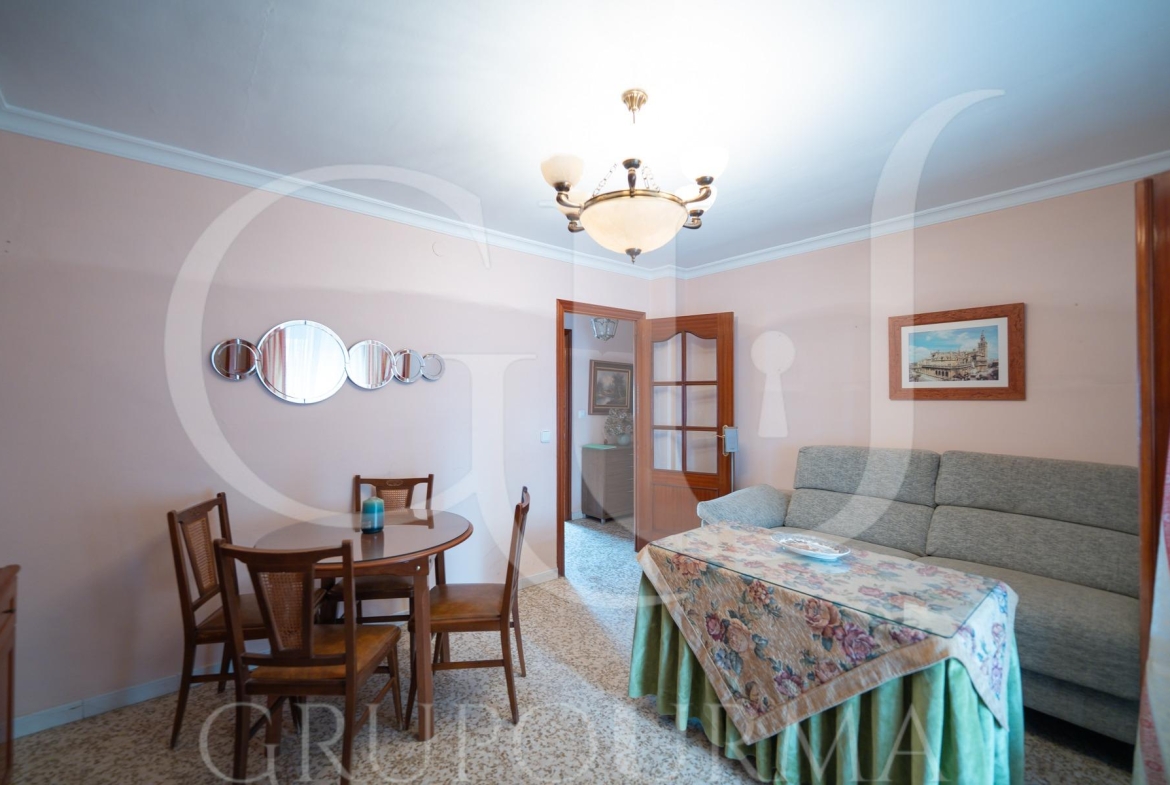 ¡¡MARAVILLOSO PISO EN VENTA EN CARRETERA DE CARMONA!!