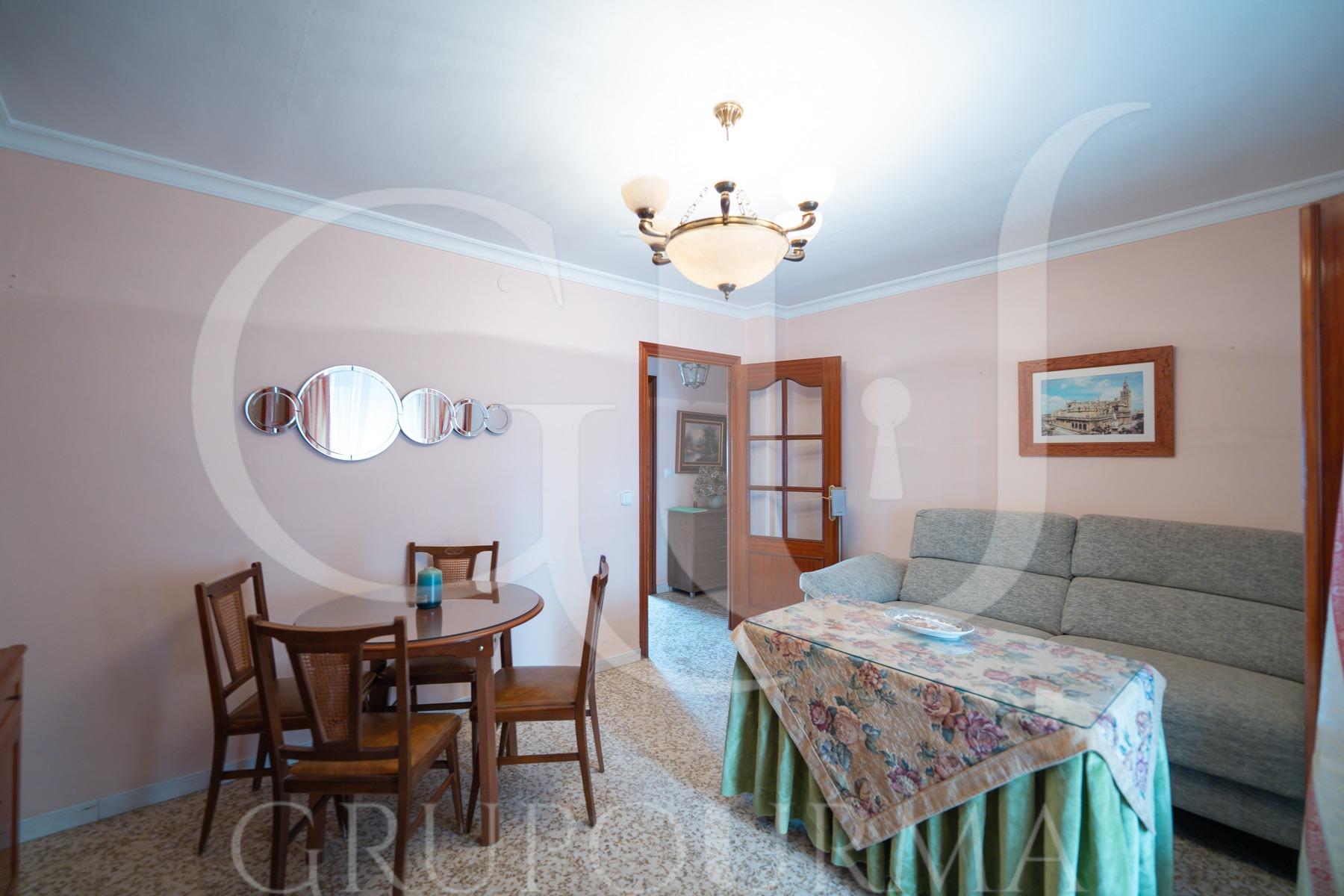 ¡¡MARAVILLOSO PISO EN VENTA EN CARRETERA DE CARMONA!!
