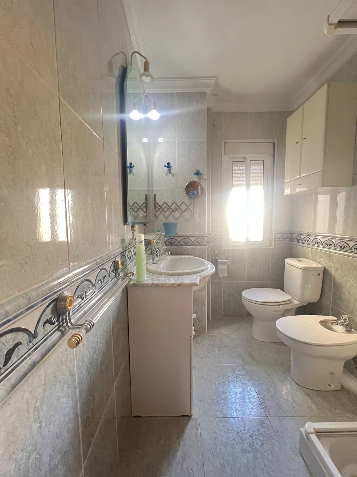 ¡¡MARAVILLOSO PISO EN VENTA EN CARRETERA DE CARMONA!!