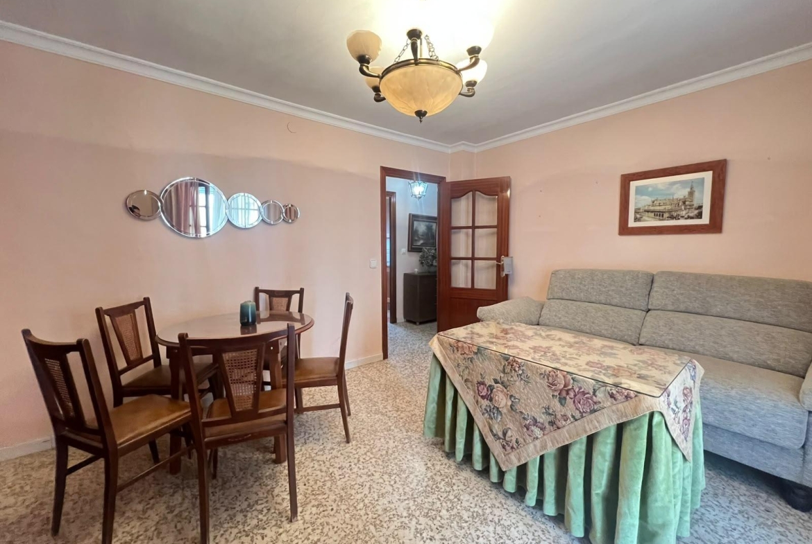 ¡¡MARAVILLOSO PISO EN VENTA EN CARRETERA DE CARMONA!!