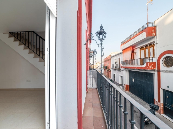 ¡MARAVILLOSO DUPLEX EN TOCINA!
