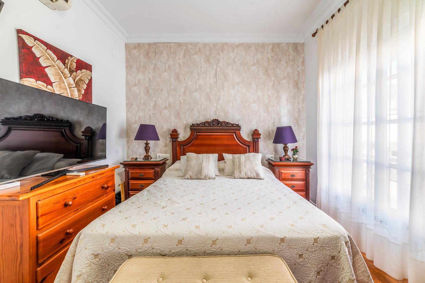 ¡¡ESTUPENDA CASA EN VENTA EN LOS ROSALES!!