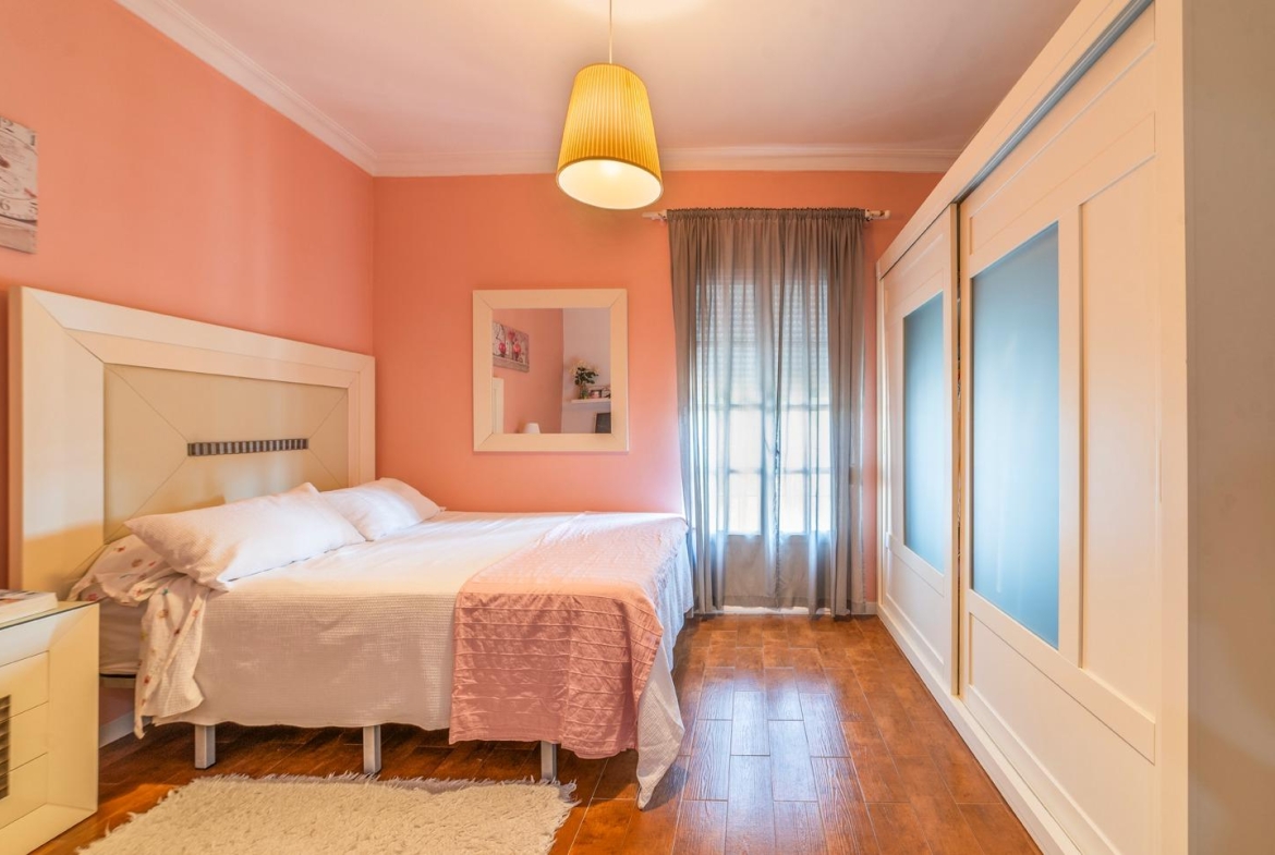 ¡¡ESTUPENDA CASA EN VENTA EN LOS ROSALES!!