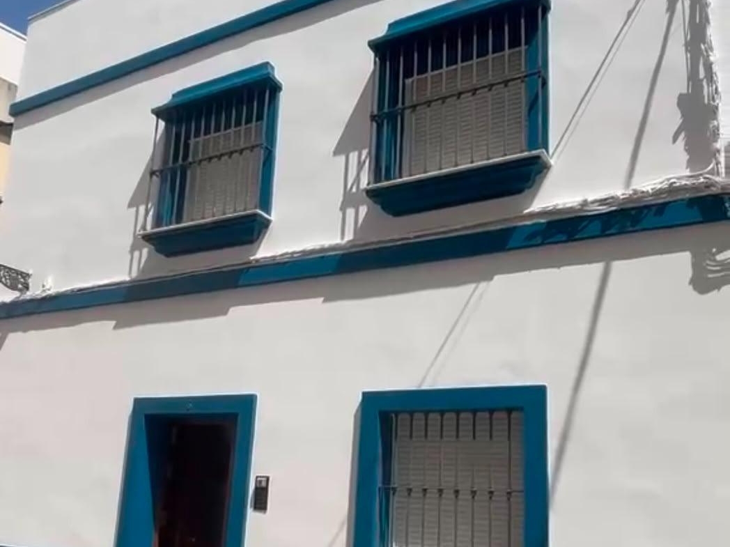 ¡ESTUPENDO CHALET REFORMADO CON LICENCIA TURISTICA! ZONA: ALAMEDA