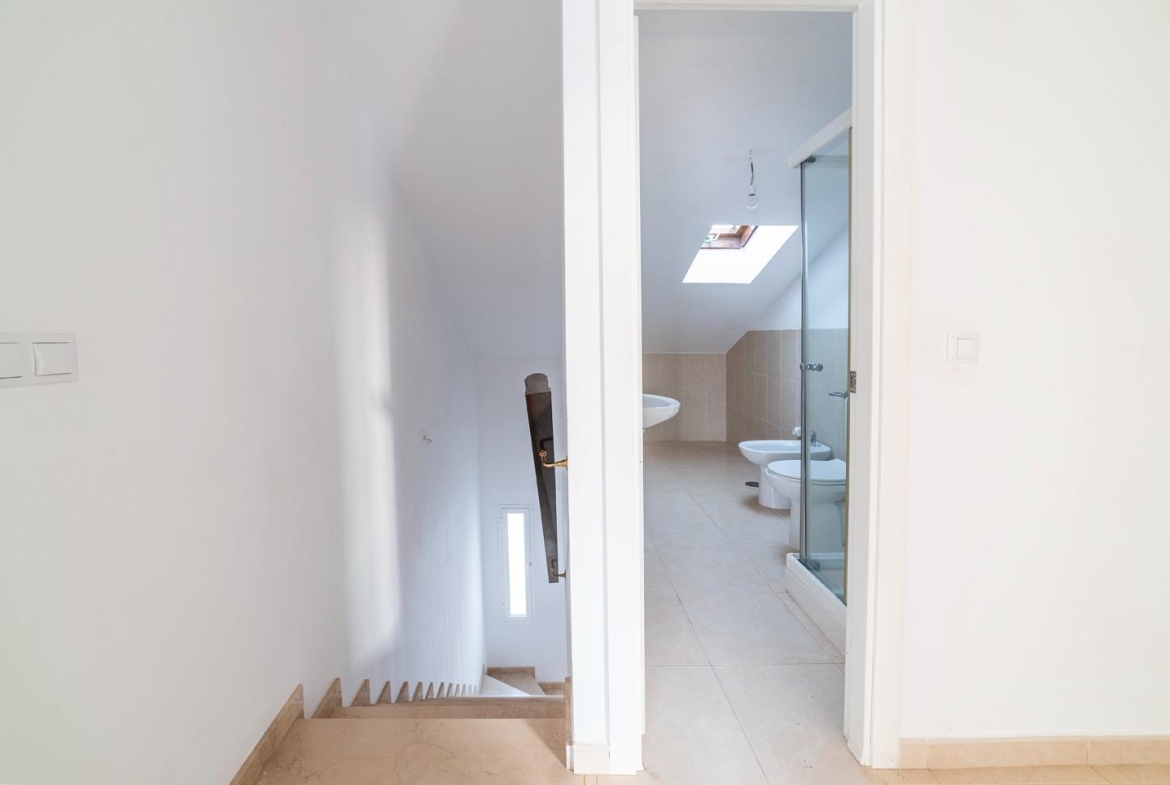 ¡MARAVILLOSO DUPLEX EN TOCINA!