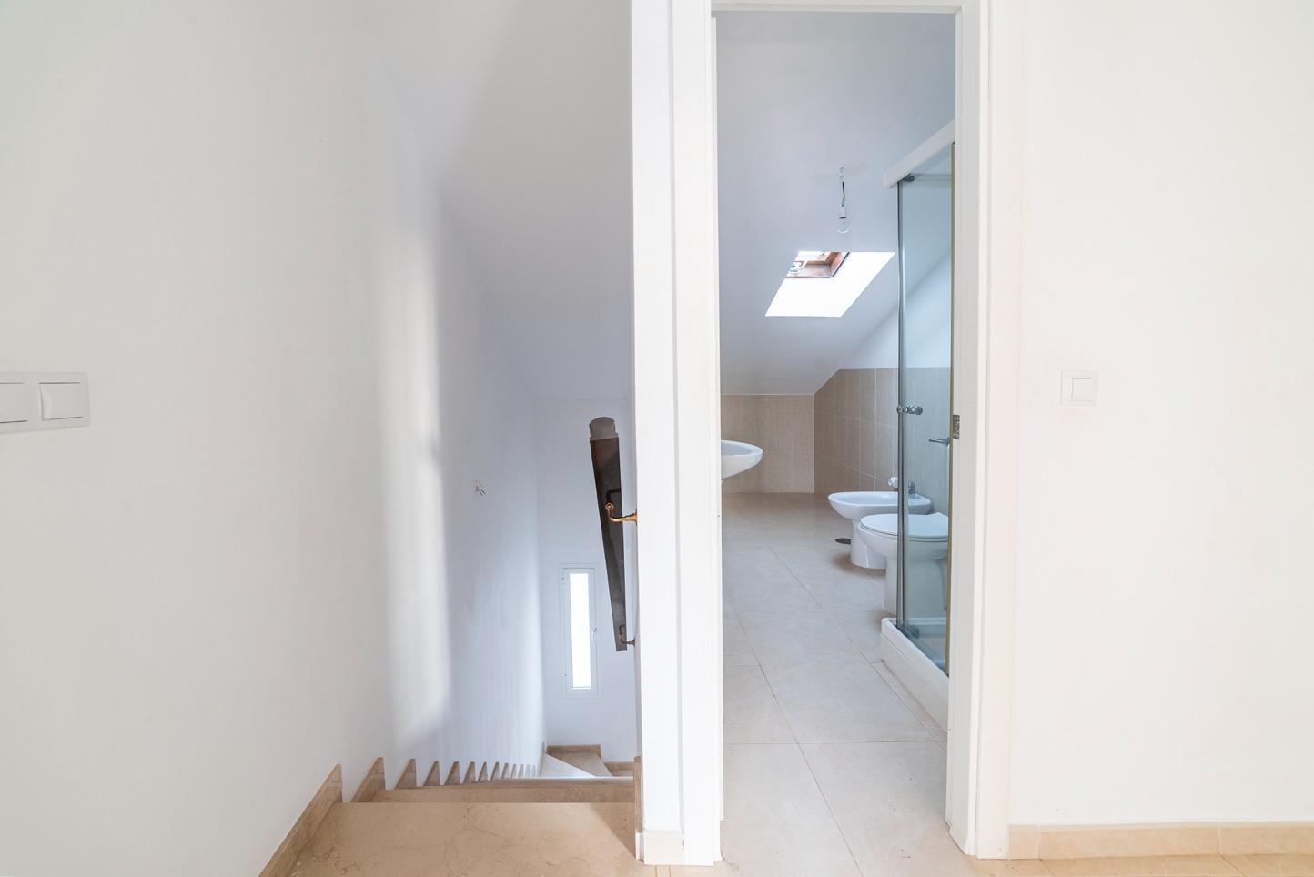 ¡MARAVILLOSO DUPLEX EN TOCINA!