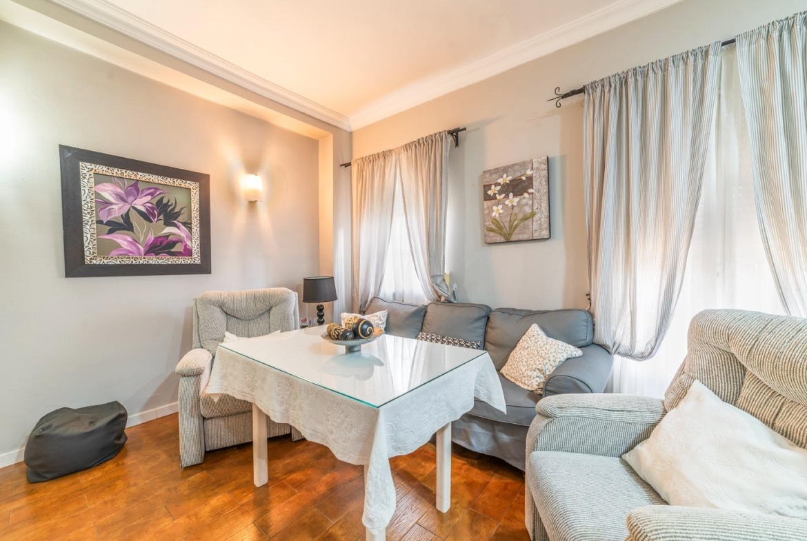 ¡¡ESTUPENDA CASA EN VENTA EN LOS ROSALES!!