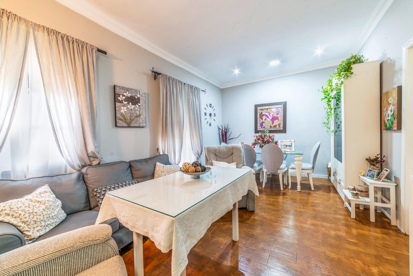 ¡¡ESTUPENDA CASA EN VENTA EN LOS ROSALES!!