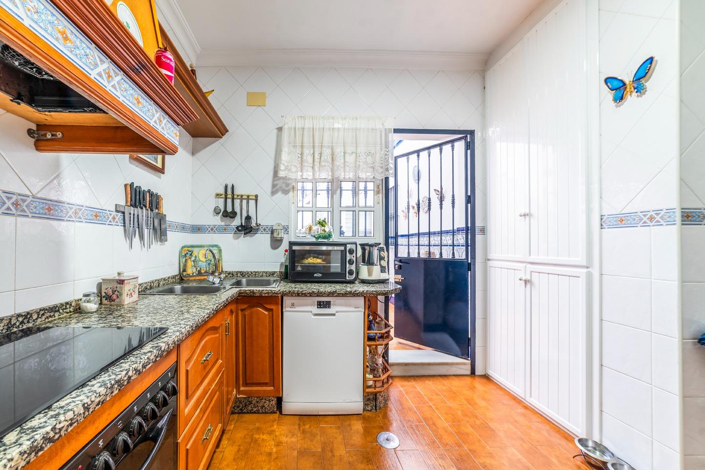 ¡¡ESTUPENDA CASA EN VENTA EN LOS ROSALES!!