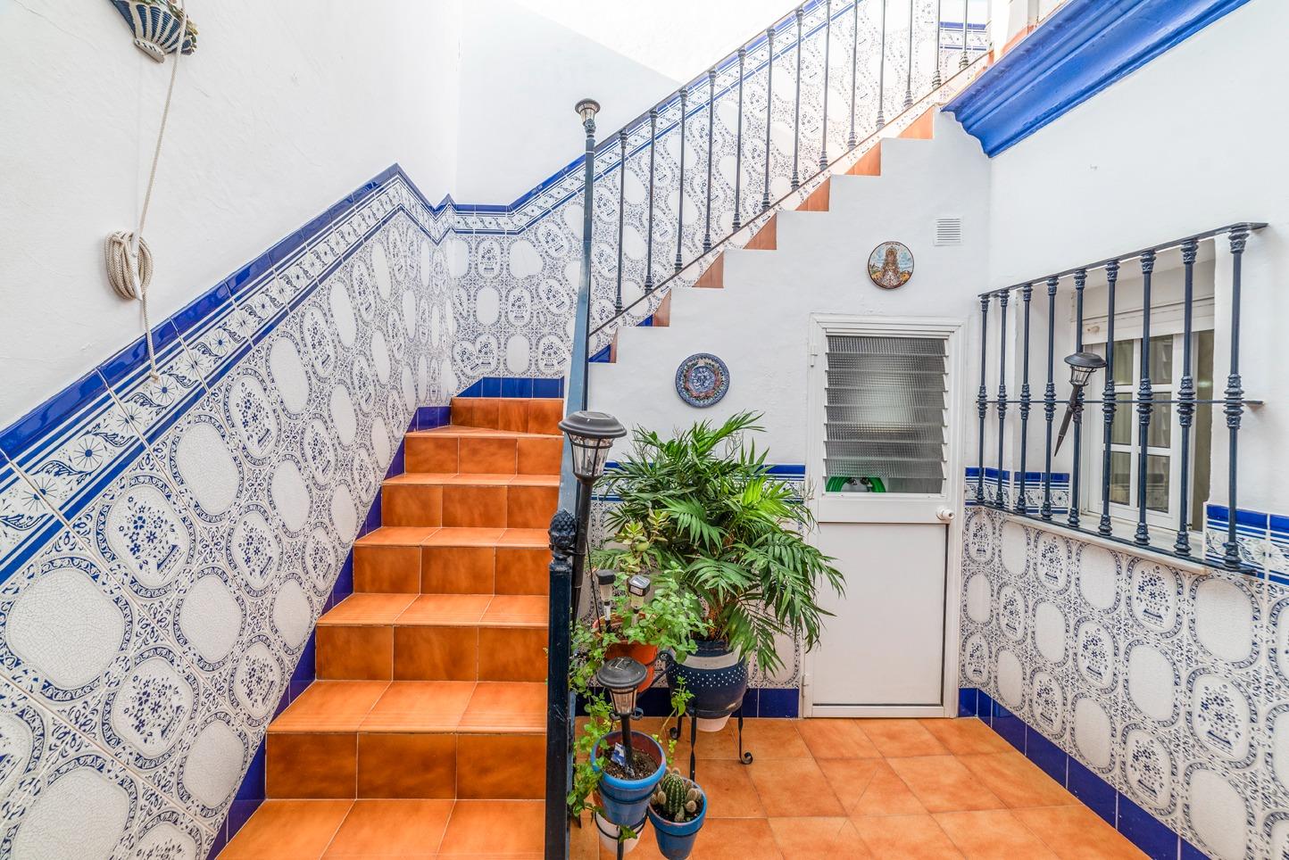 ¡¡ESTUPENDA CASA EN VENTA EN LOS ROSALES!!