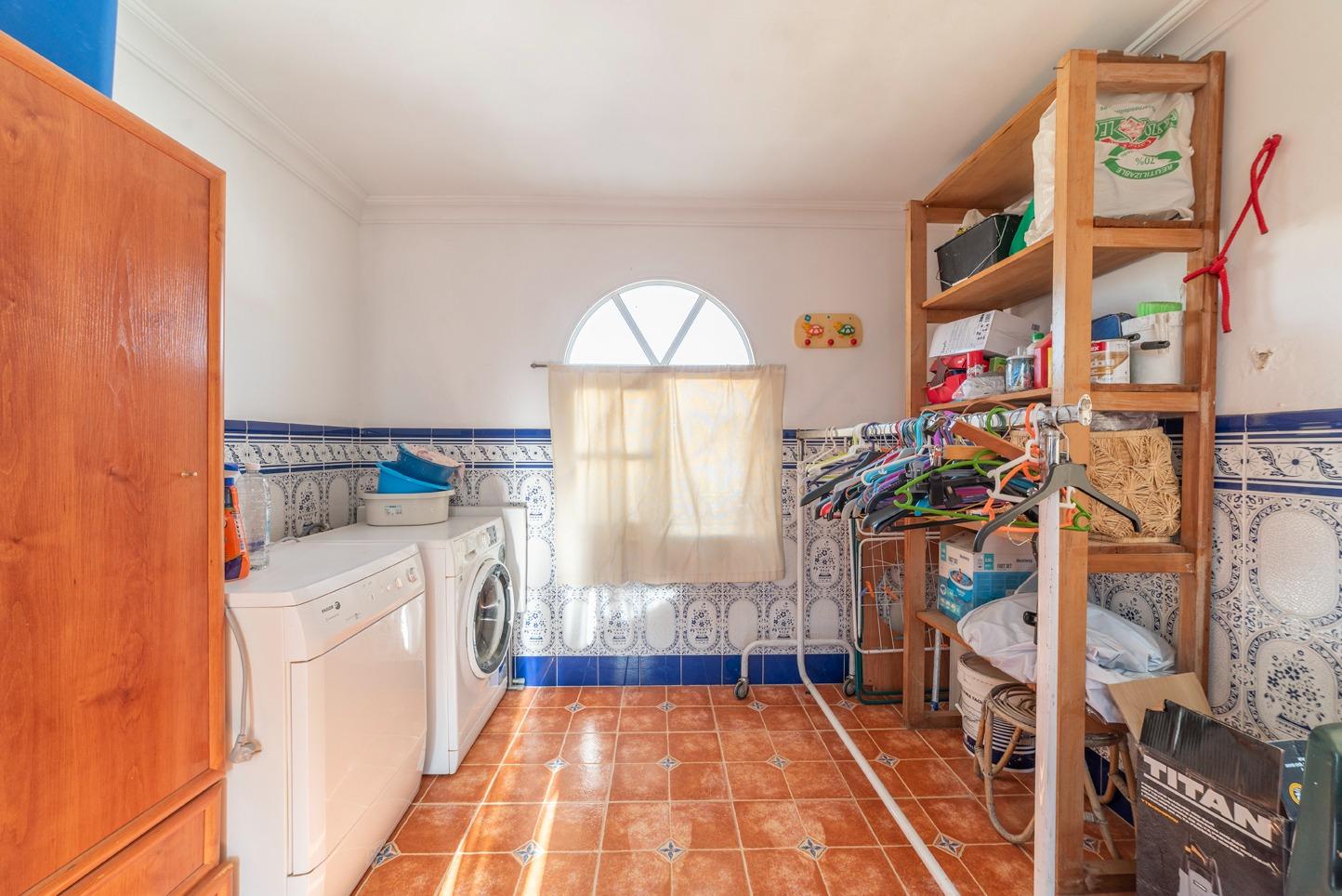¡¡ESTUPENDA CASA EN VENTA EN LOS ROSALES!!