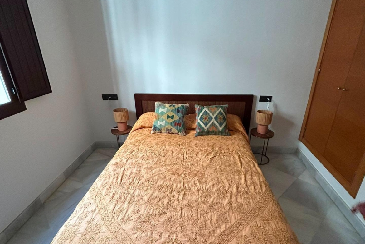 ¡ESTUPENDO DÚPLEX REFORMADO! ZONA: ALAMEDA