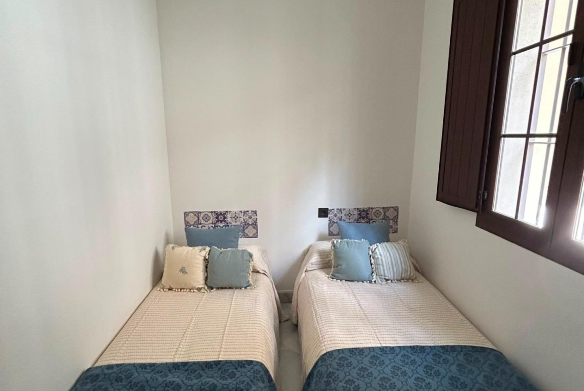 ¡ESTUPENDO DÚPLEX REFORMADO! ZONA: ALAMEDA
